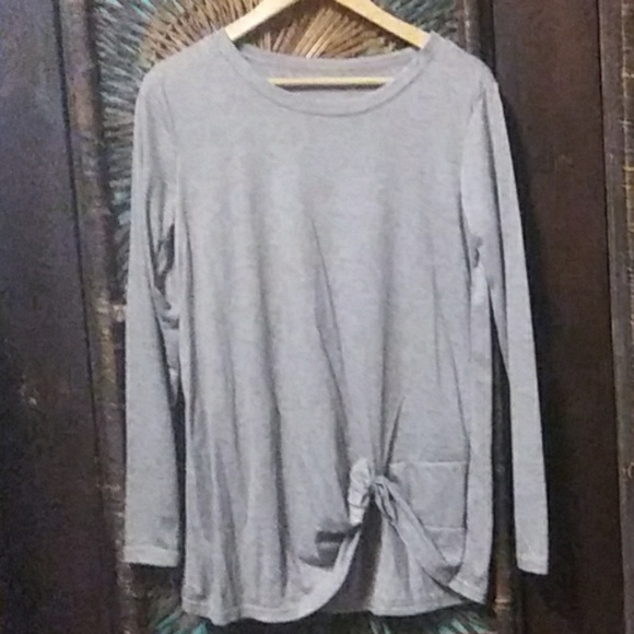 Tops - 💥$ale😘grey side twist knot long sleeve top